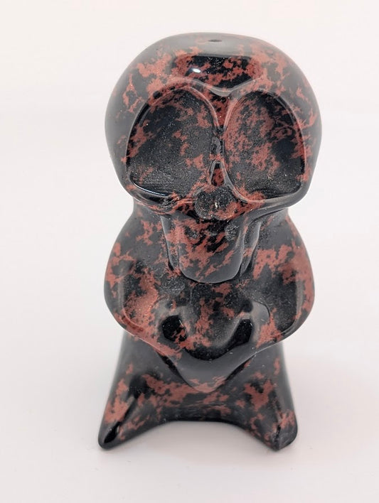 Mahogany Jasper ghost holding heart – front view