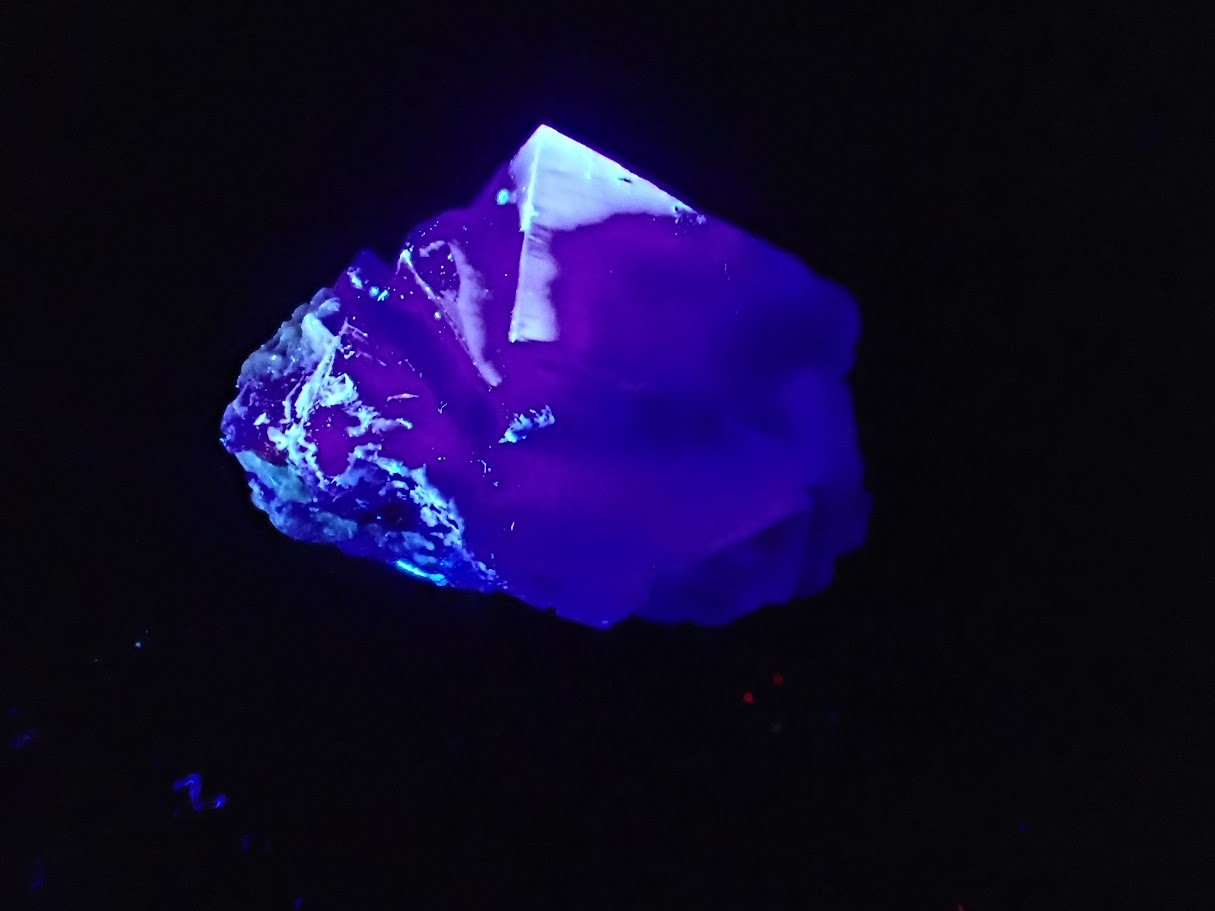 Mini Yindu Fluorite with Barite – Inner Mongolia, China - Legacy Crystals and Minerals