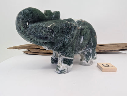 Reverse profile of Moss Agate elephant B showing high-polish finish and natural stone depth.