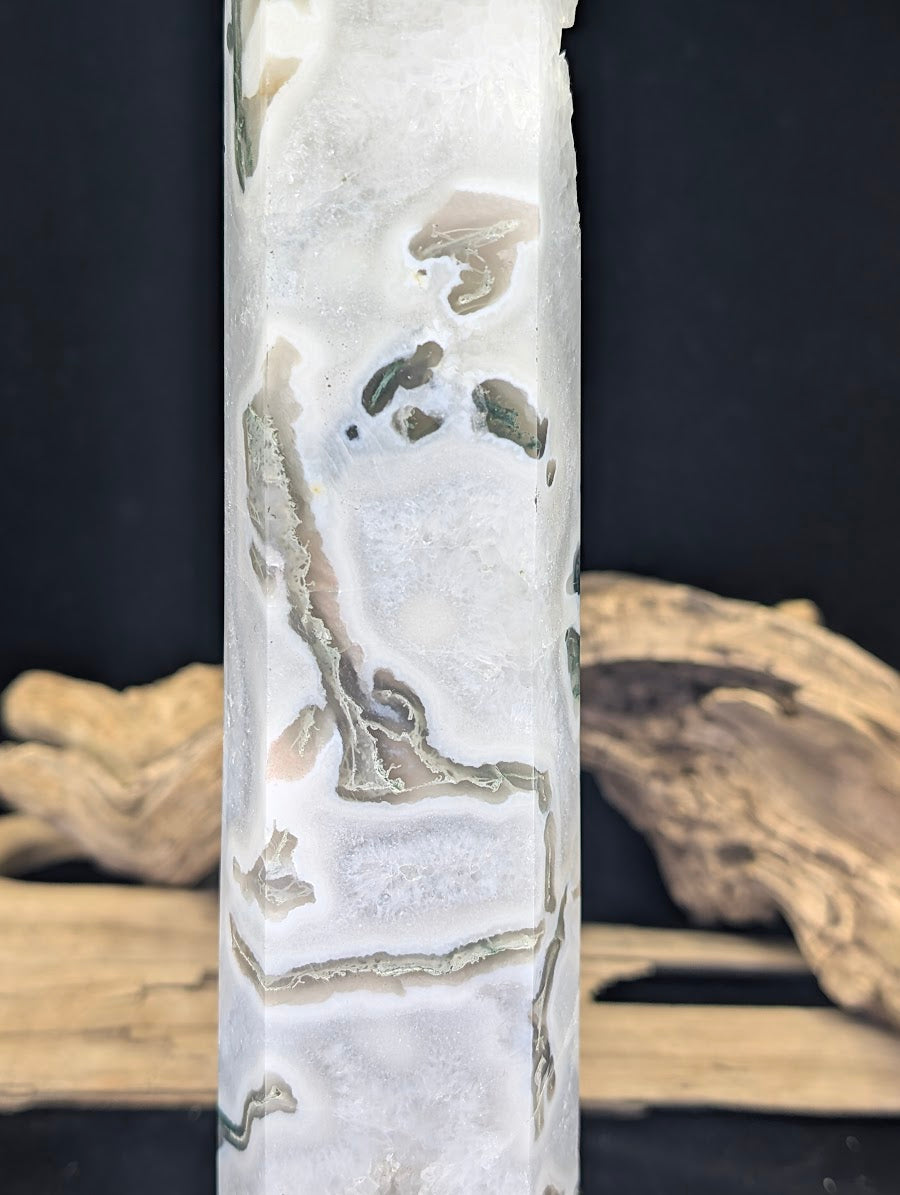 Close-up macro shot of crystalline druzy quartz pockets within the Moss Agate tower MA-01.