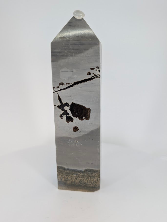 Large Picture Jasper tower – front angle highlighting natural landscape banding