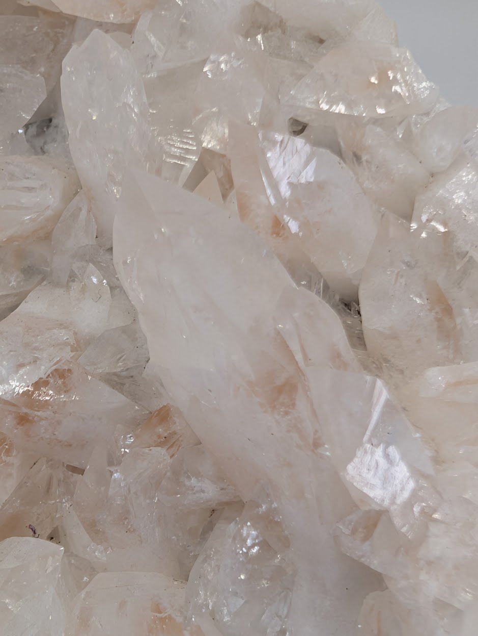 Macro image of swallowtail calcite showing natural twin formation