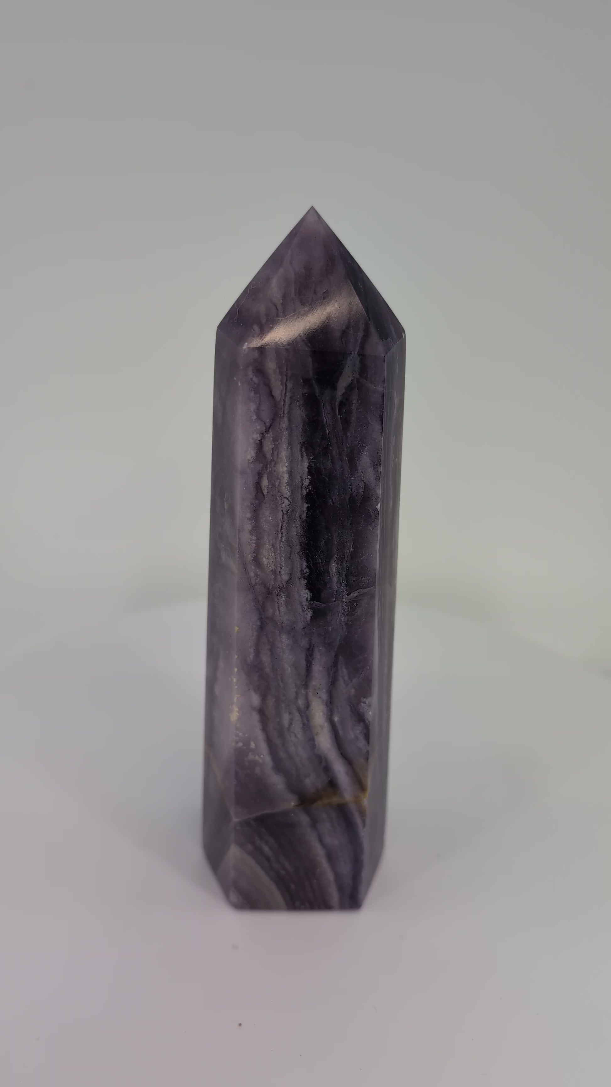 360° rotation video – Banded Purple Fluorite tower, 16 cm, polished specimen