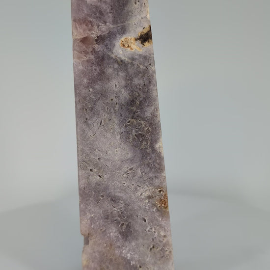 360° video of Pink Amethyst tower under soft light showcasing natural details