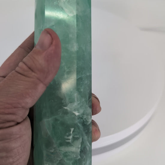 360° rotation video – Green Fluorite tower, 19 cm, premium specimen