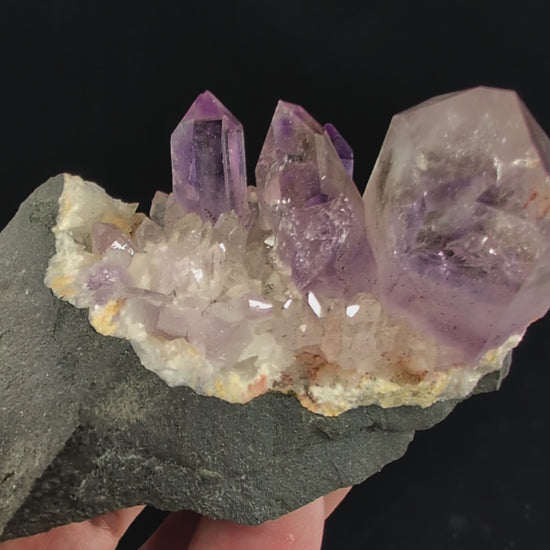 360 video of Brandberg amethyst cluster with large main crystal and enhydro inclusion