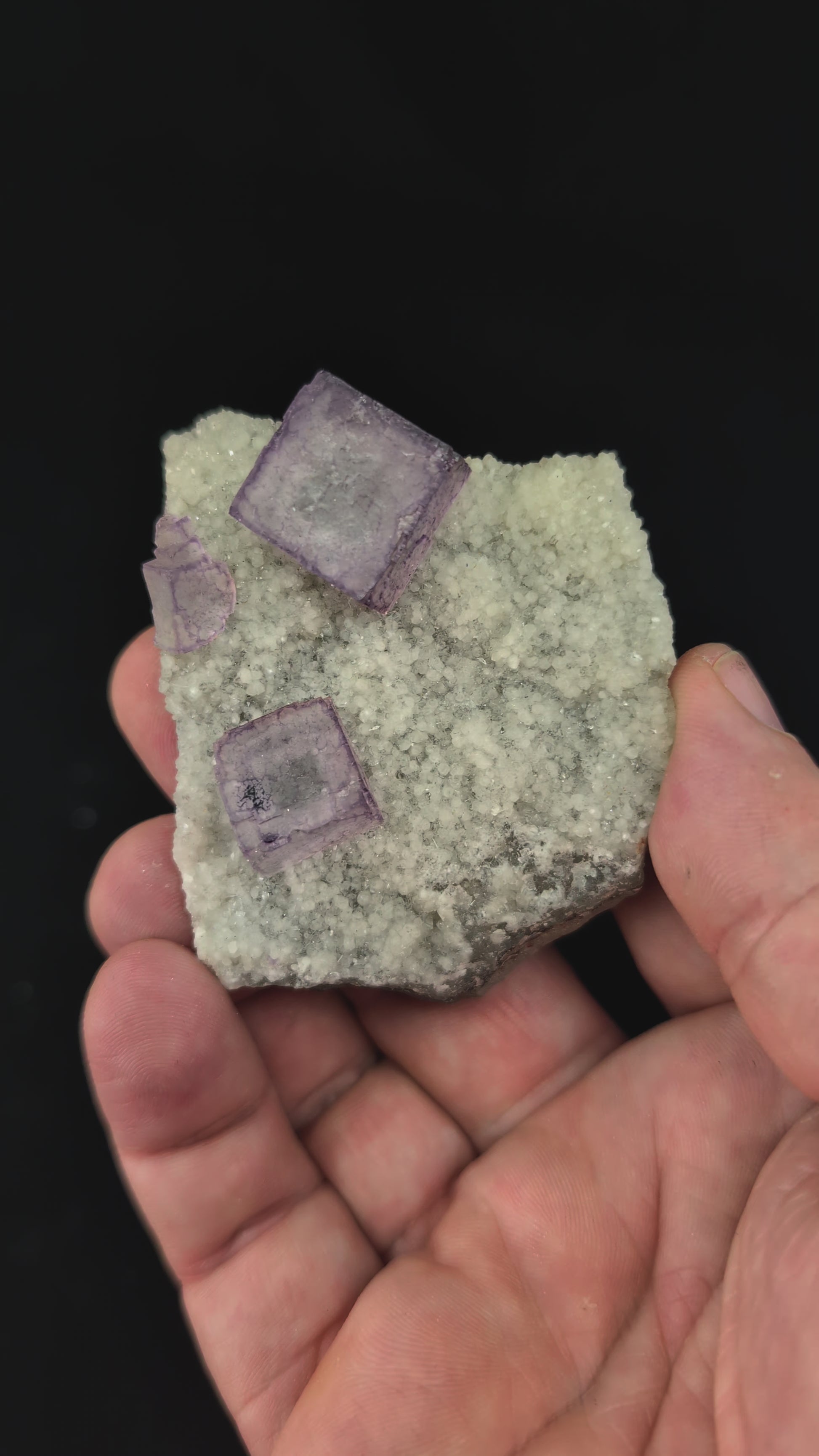 Rotating video of QR code window fluorite crystal from Guizhou, China showing phantom and UV reaction