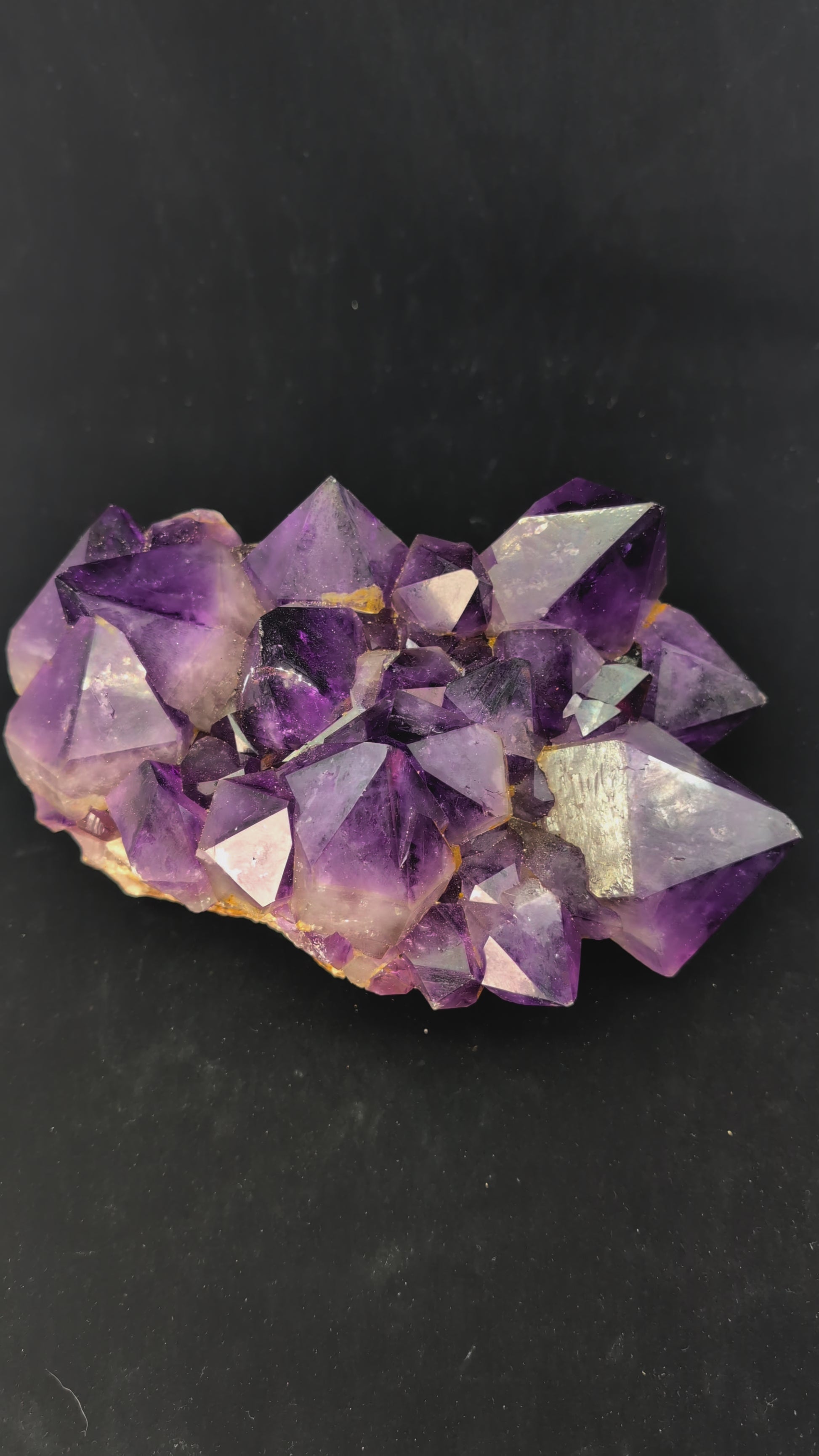 Congo Amethyst Cluster – 2.8 kg, 8" x 5"
