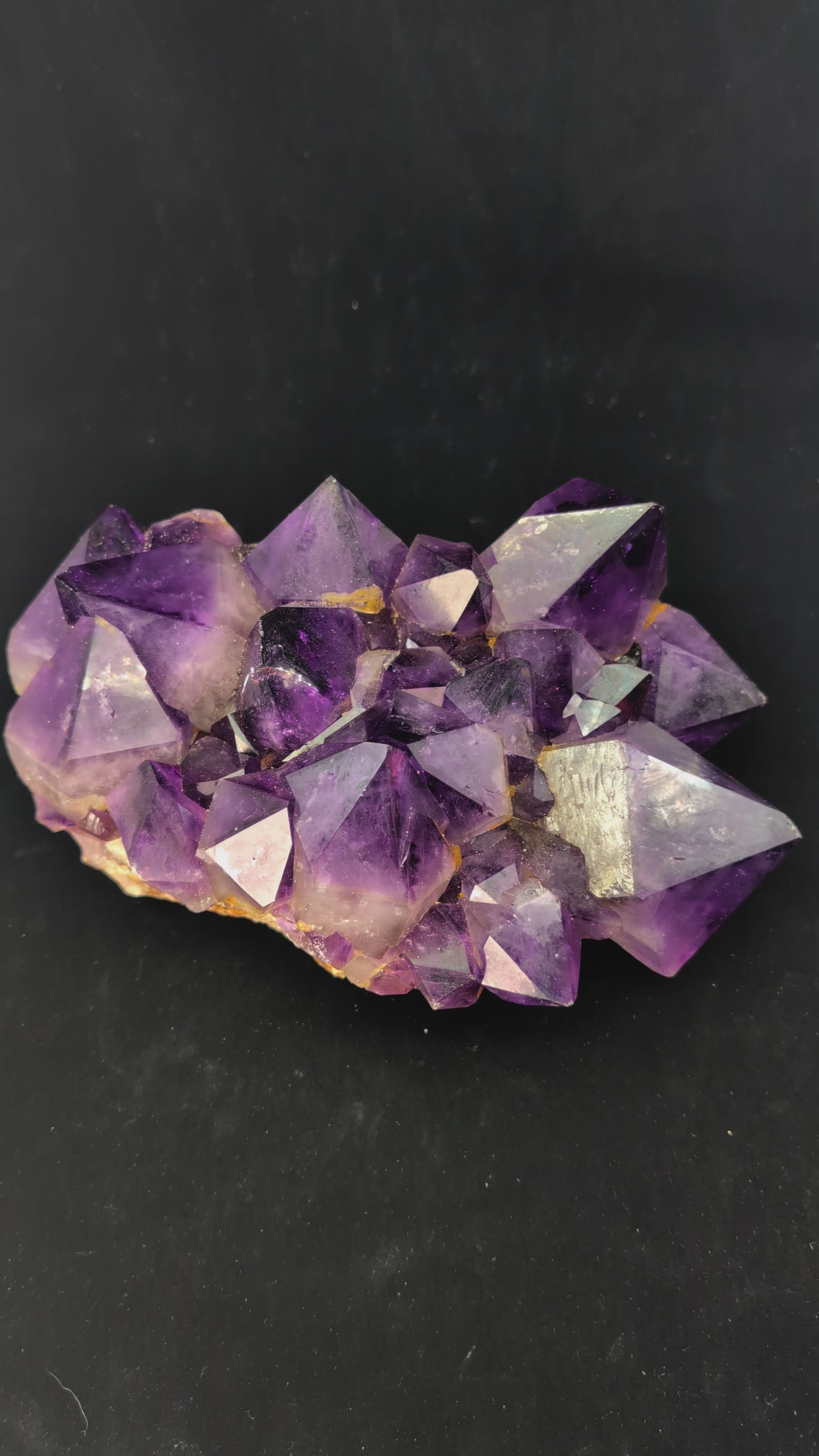 Congo Amethyst Cluster – 2.8 kg, 8" x 5"