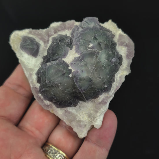 Purple-Cored De’an Fluorite with UV Fluorescence – Jiangxi Province, China