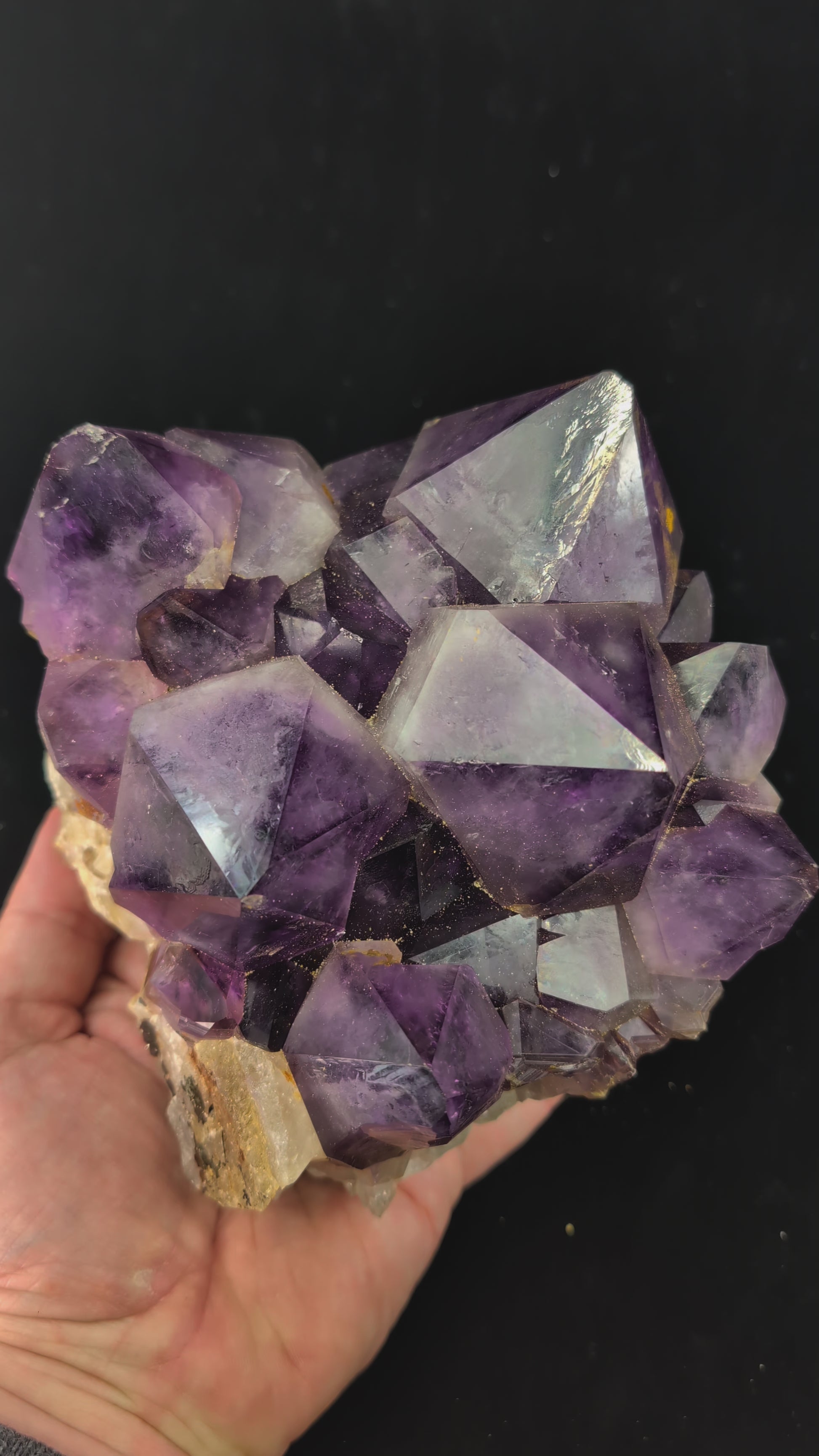Medium Congo Amethyst Cluster with Zoning – 2.3 kg, 6.25" x 6.25"