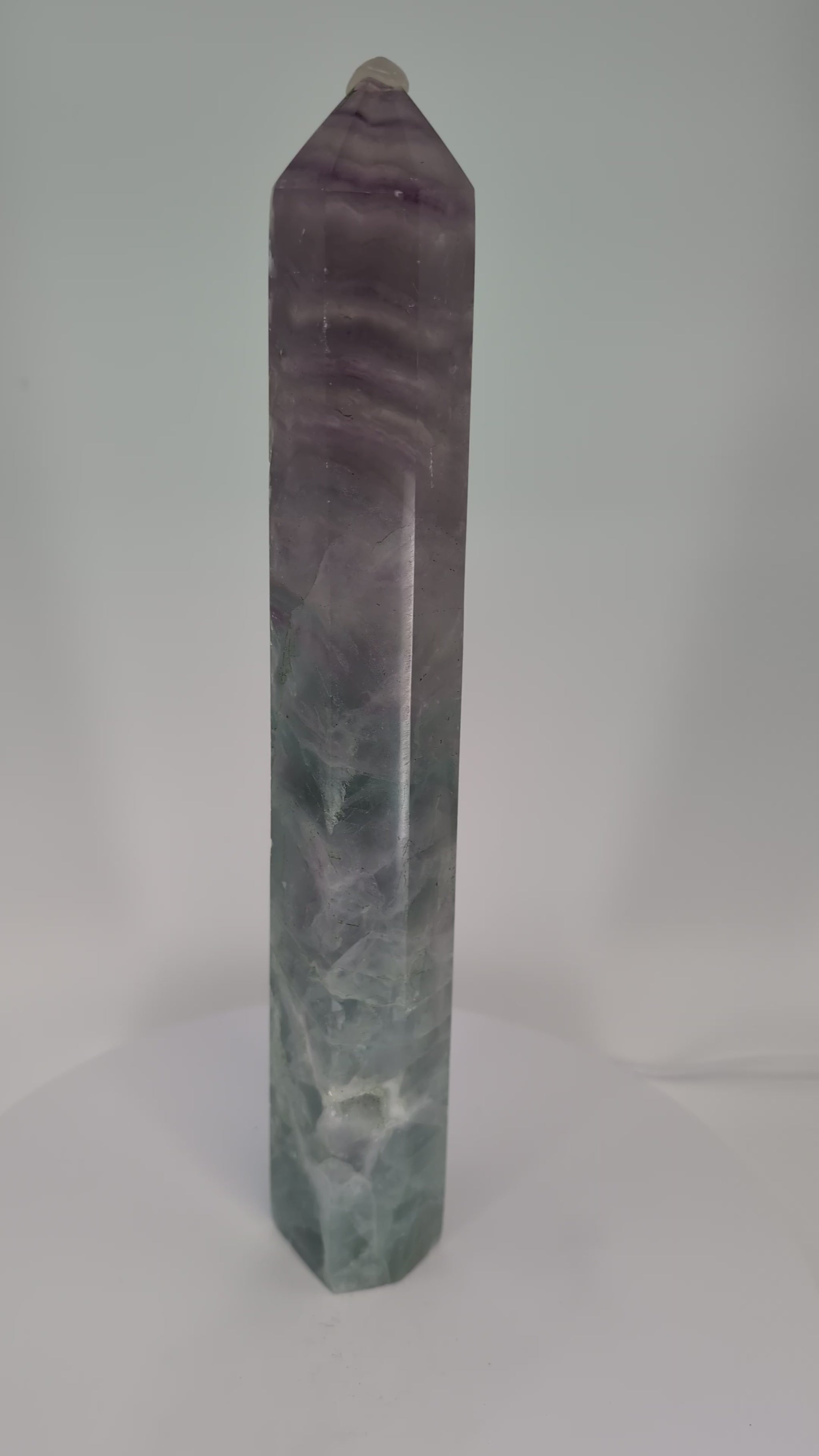 360° rotation video – Banded Fluorite tower, 29 cm, premium specimen