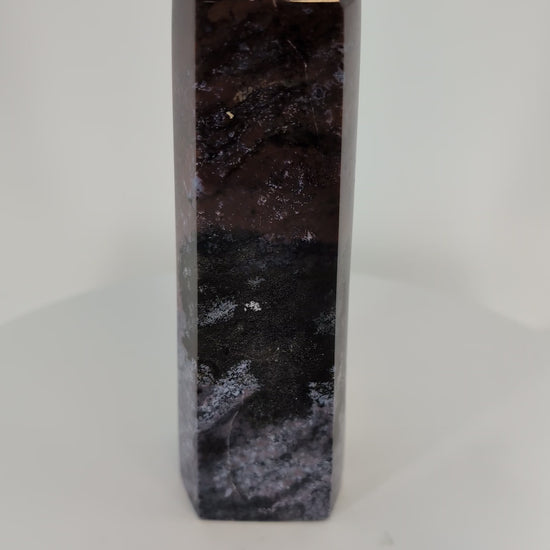 Ocean Jasper Tower OJ-05 video – 16 cm, 540 g, grey-blue tones with soft orbicular eyes. Madagascar jasper tower shown under warm light to reveal shimmer.