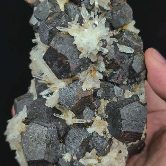 360-degree video of black pyrite and quartz specimen from Fengjiashan Mine