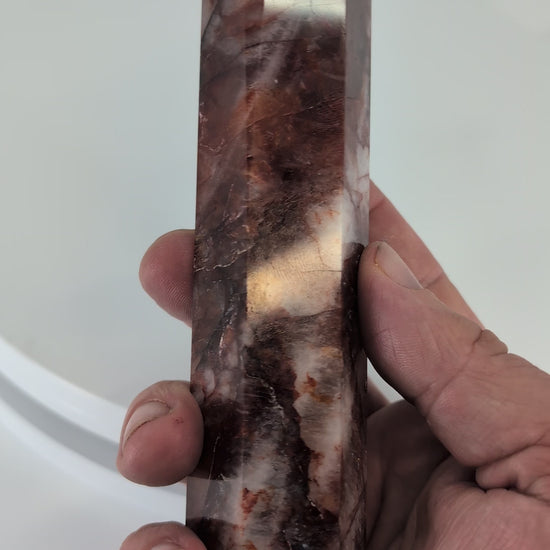 360° rotation video of Fire Quartz tower – Brazil, 17.5 cm