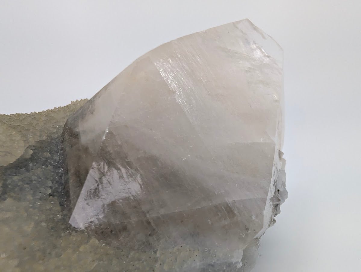 Radiant Dogtooth Calcite with Sugar Sphalerite – Fujian, China - Legacy Crystals and Minerals