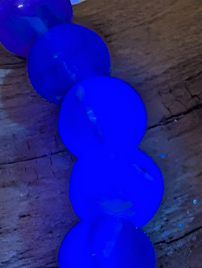 UV glow of rainbow fluorite bracelet
