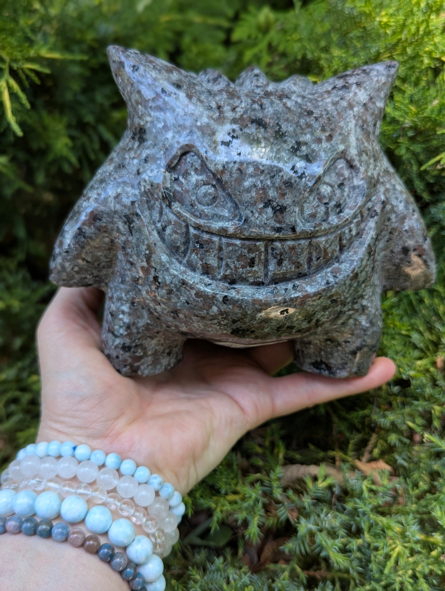 XL Yooperlite Gengar Carving, UV Reactive - 5", 2.55kg
