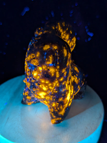 Sculptures inspirées de Pokémon en yooperlite – Figurines en cristal fluorescent UV (5,7–7 cm, 110–295 g)