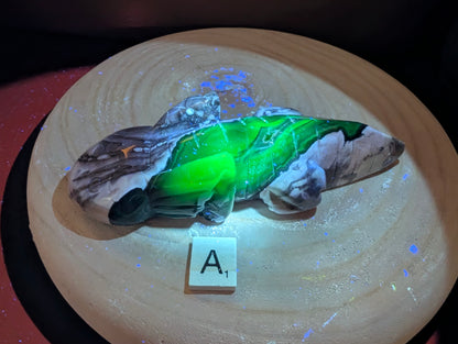 Volcano Agate Axolotl - UV Reactive ~16cm long ~365g