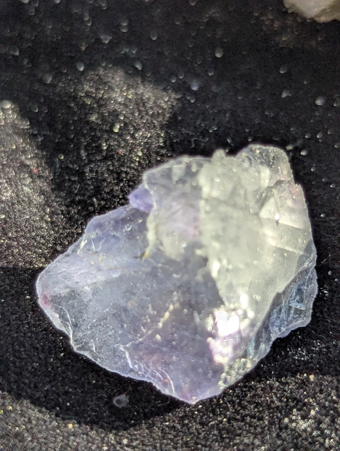 YGX Fluorite Pieces - UV Reactive - ~ 25g, 2-3 pieces