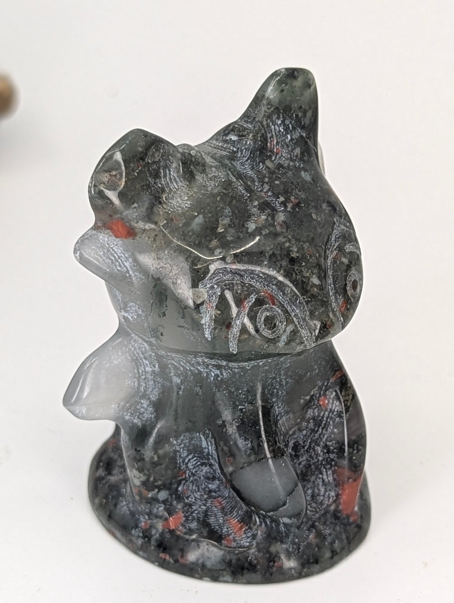 Dragon Blood Jasper Toothless Night Fury Dragon Hand Carved – 80 g, 2"
