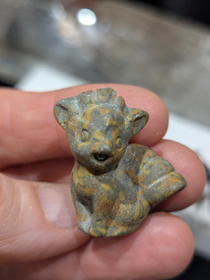 Tiny Vulpix Mineral Totem - 1"