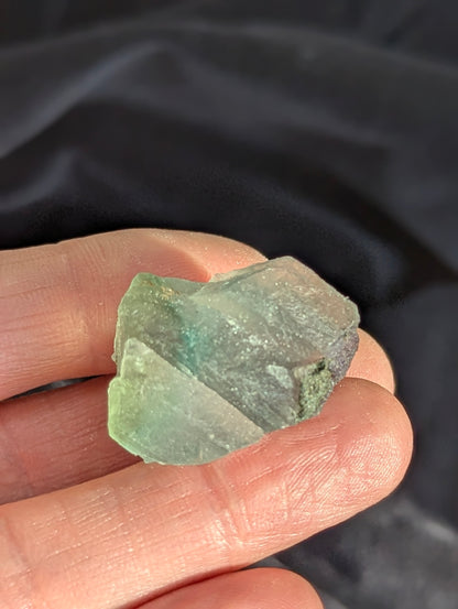 YGX Fluorite Pieces - UV Reactive - ~ 25g, 2-3 pieces