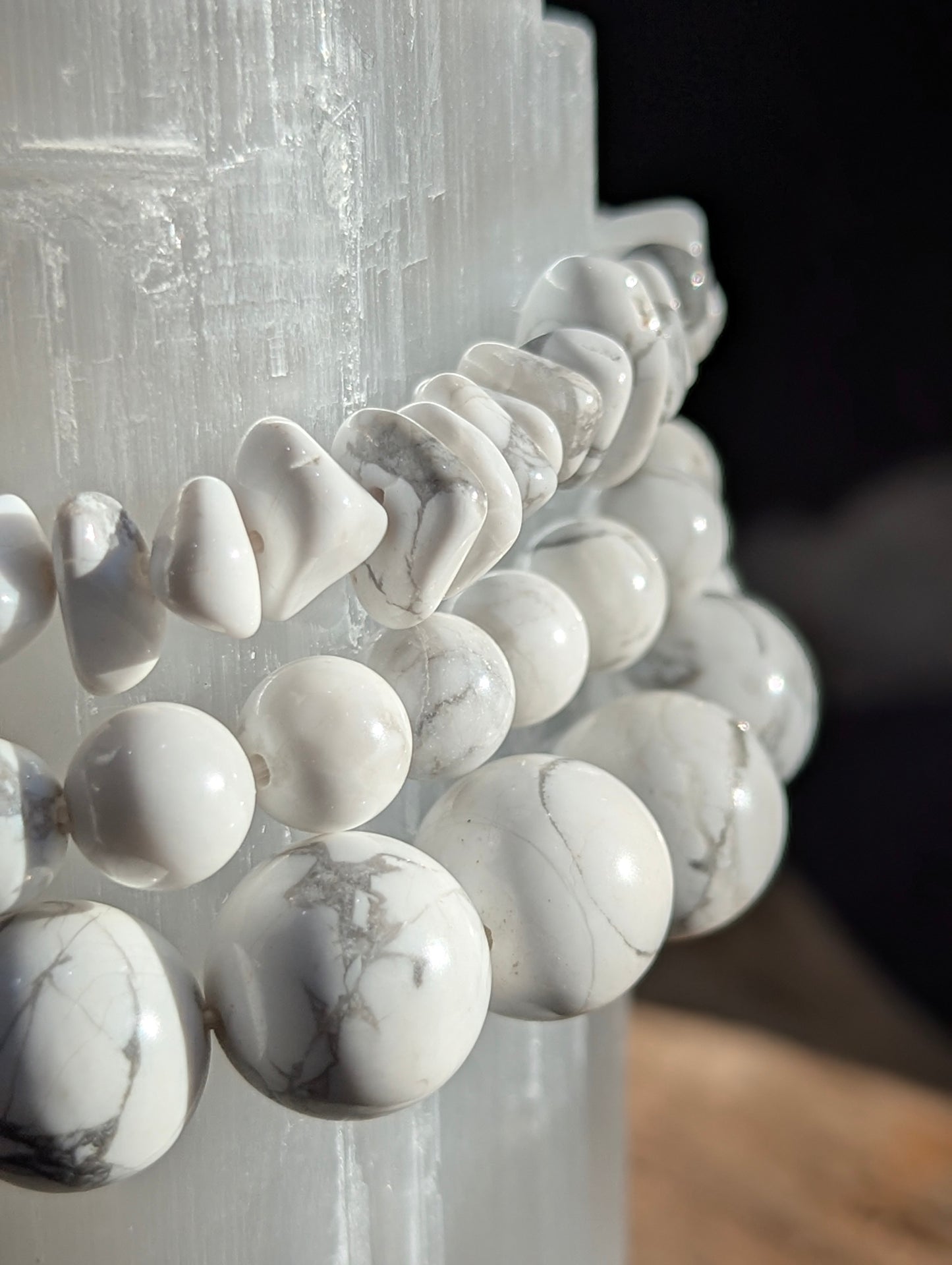 Howlite Bracelet — Chip, 6mm, 8mm & 12mm Round Beads
