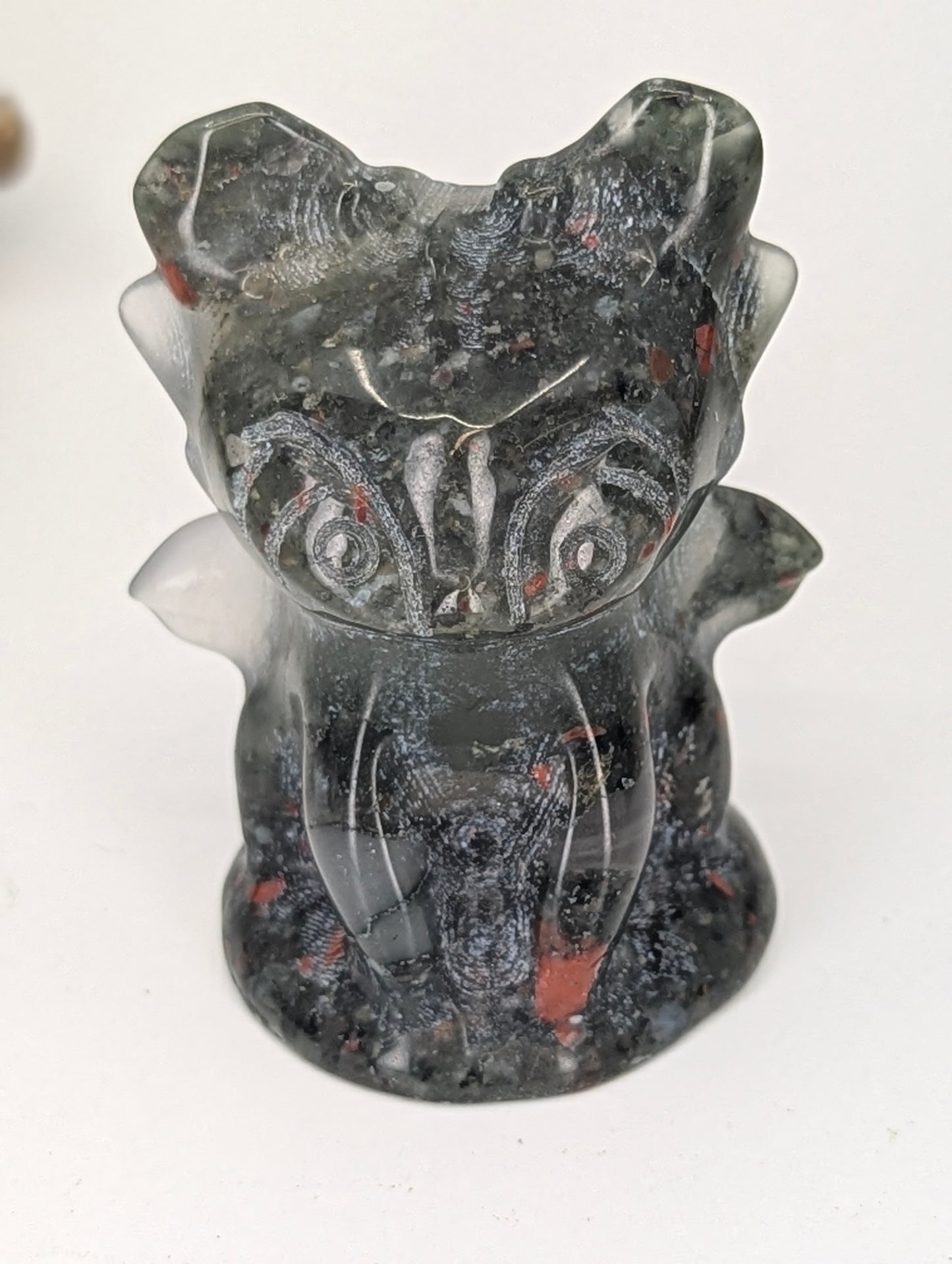 Dragon Blood Jasper Toothless Night Fury Dragon Hand Carved – 80 g, 2"