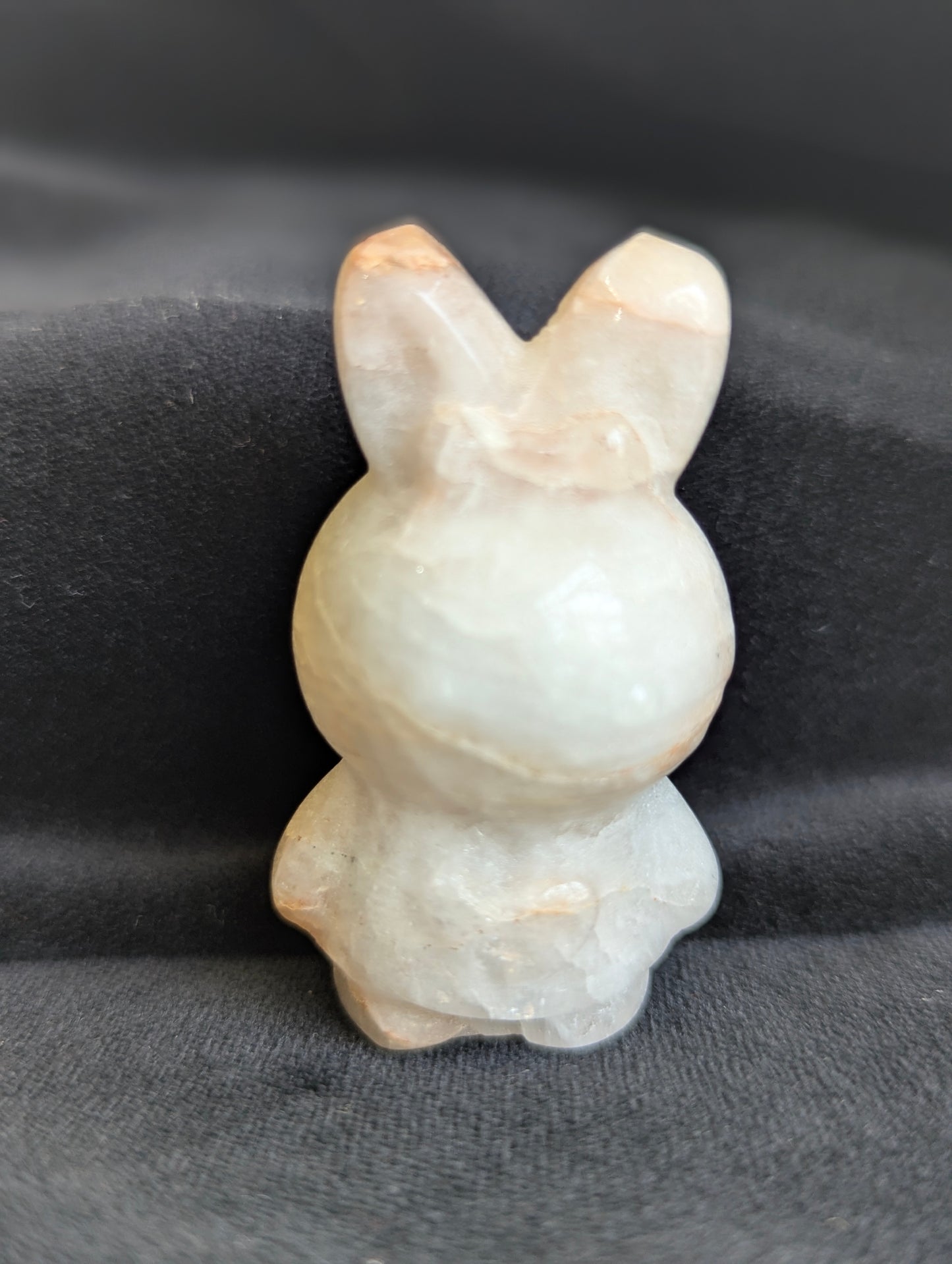 Miffy - Sculpté à partir de minéraux naturels
