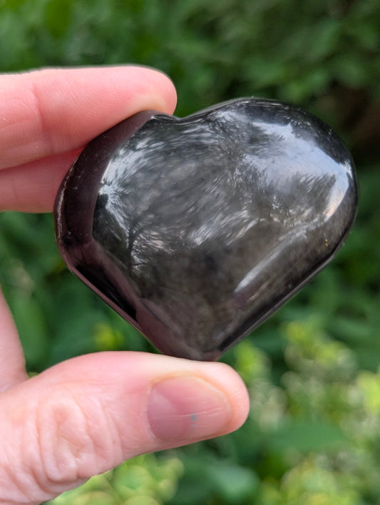 Golden Sheen Obsidian Heart – The Stone of Hidden Talent