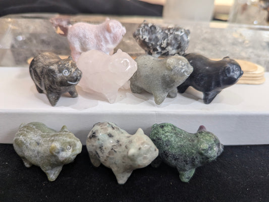 Tiny Pig Mineral Totem ~ 1"