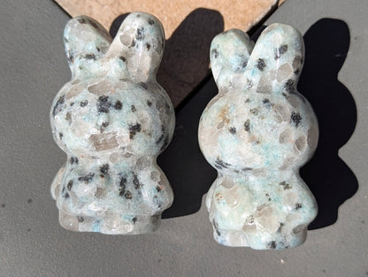 Miffy - Sculpté à partir de minéraux naturels