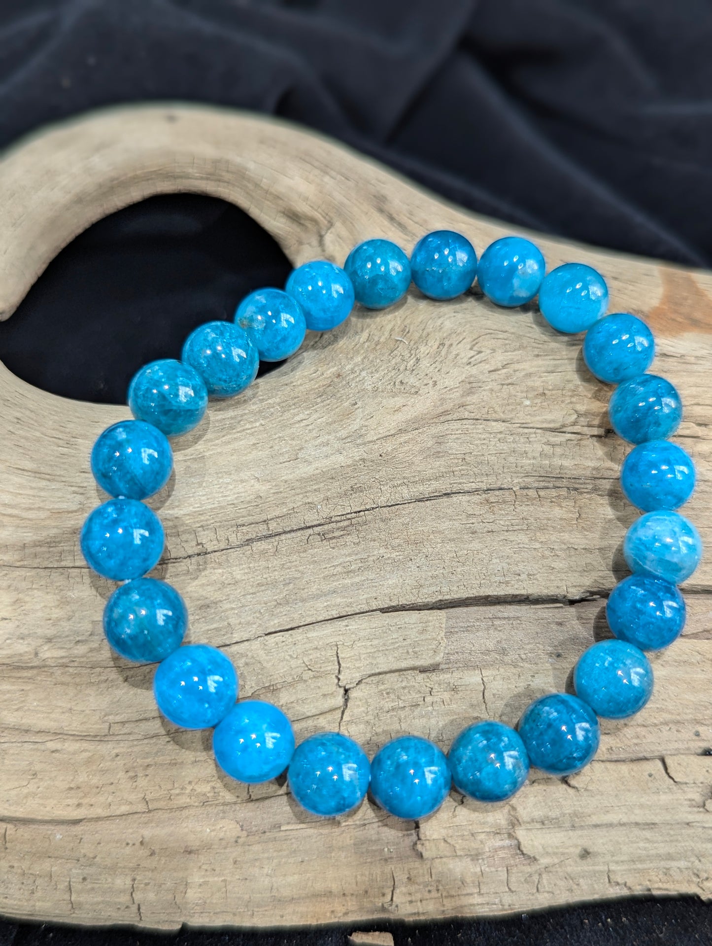 HQ Blue Apatite Bracelet (6mm, 8mm & 10mm Round Beads) – Madagascar