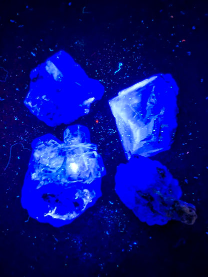 YGX Fluorite Pieces - UV Reactive - ~ 25g, 2-3 pieces