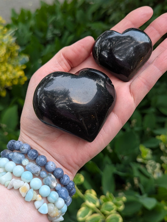 Golden Sheen Obsidian Heart – The Stone of Hidden Talent