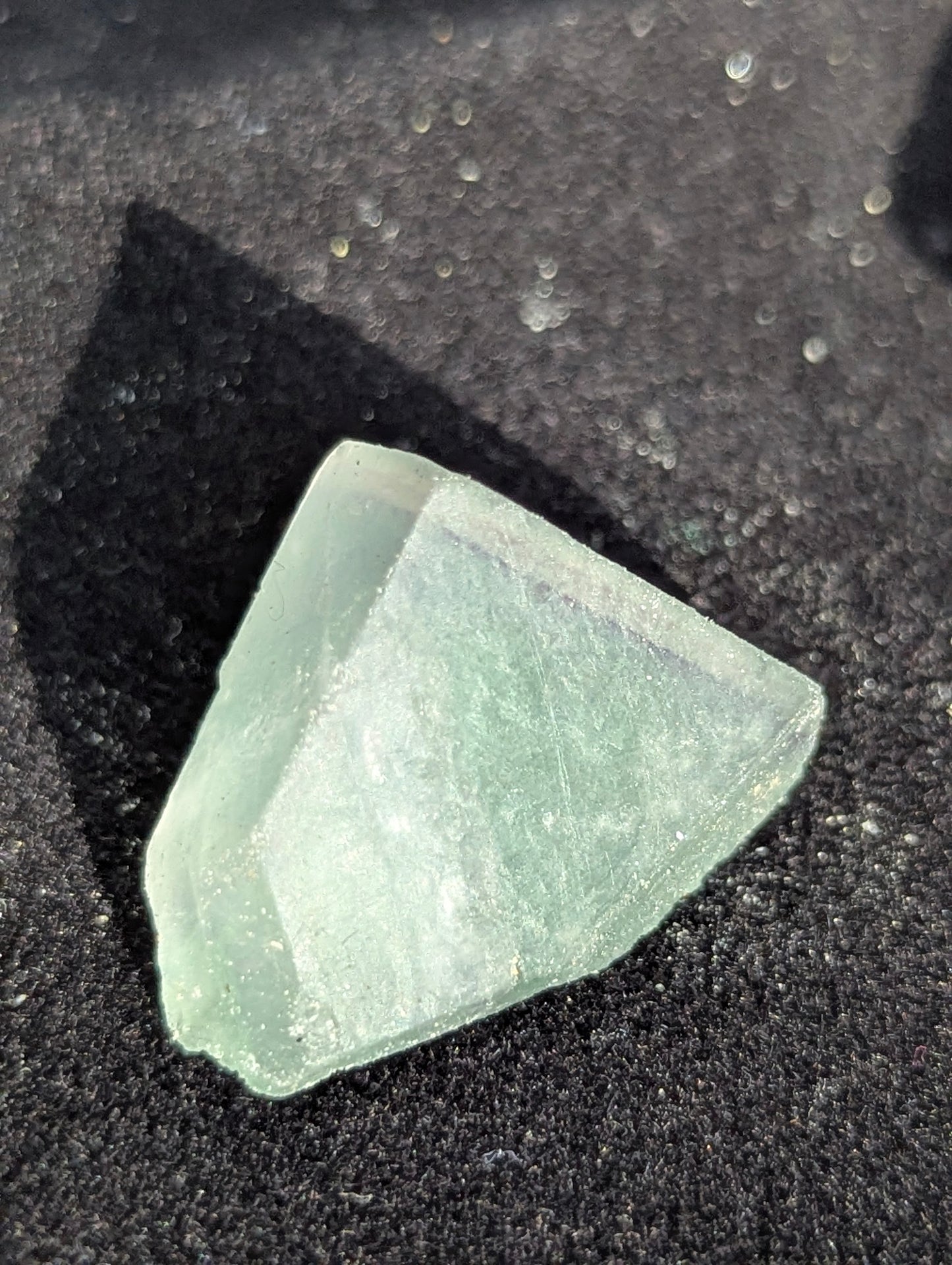 YGX Fluorite Pieces - UV Reactive - ~ 25g, 2-3 pieces