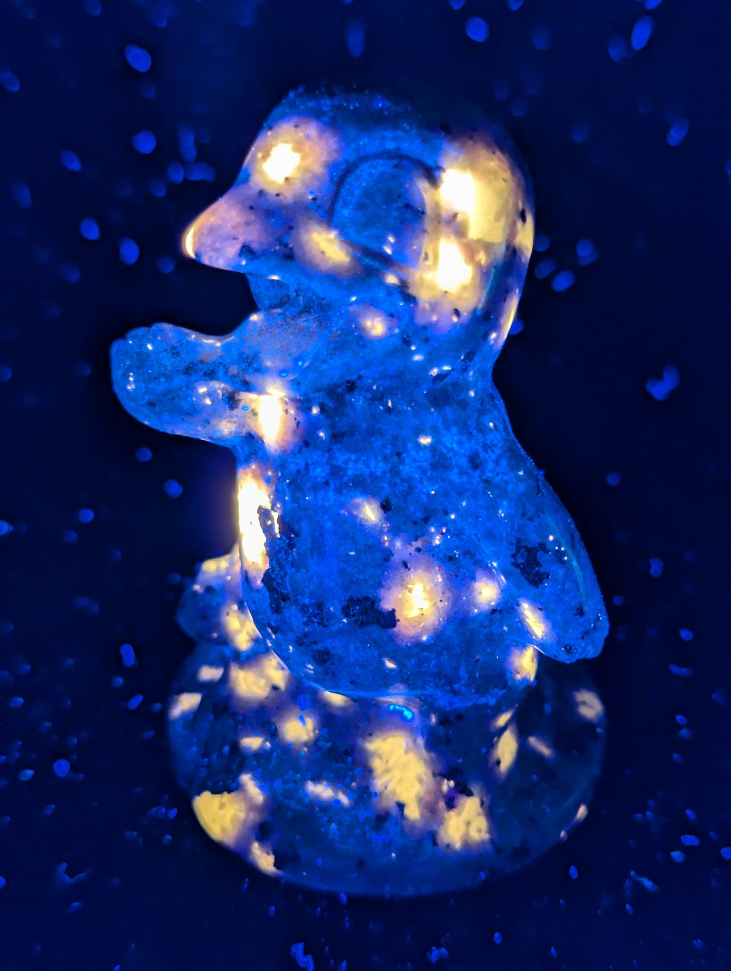 Sculptures inspirées de Pokémon en yooperlite – Figurines en cristal fluorescent UV (5,7–7 cm, 110–295 g)