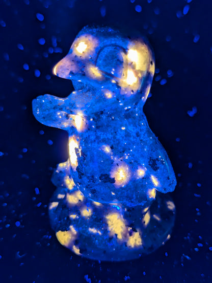Sculptures inspirées de Pokémon en yooperlite – Figurines en cristal fluorescent UV (5,7–7 cm, 110–295 g)