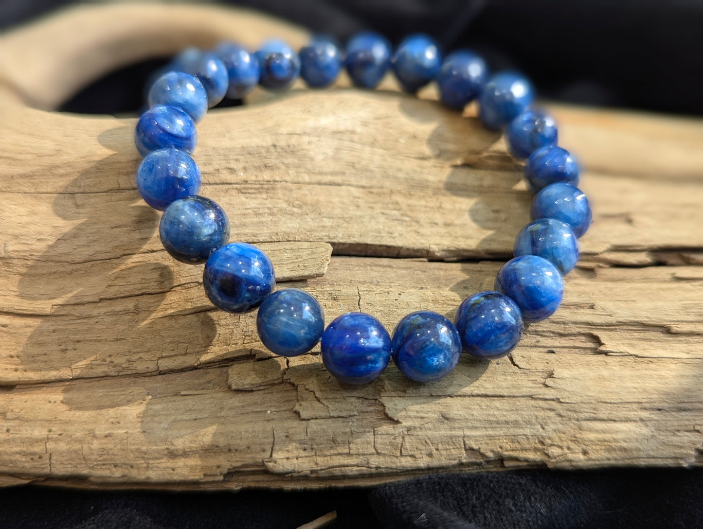 Natural Blue Kyanite Bracelet – 8mm - HQ - Silky Bladed Silicate (Brazil)