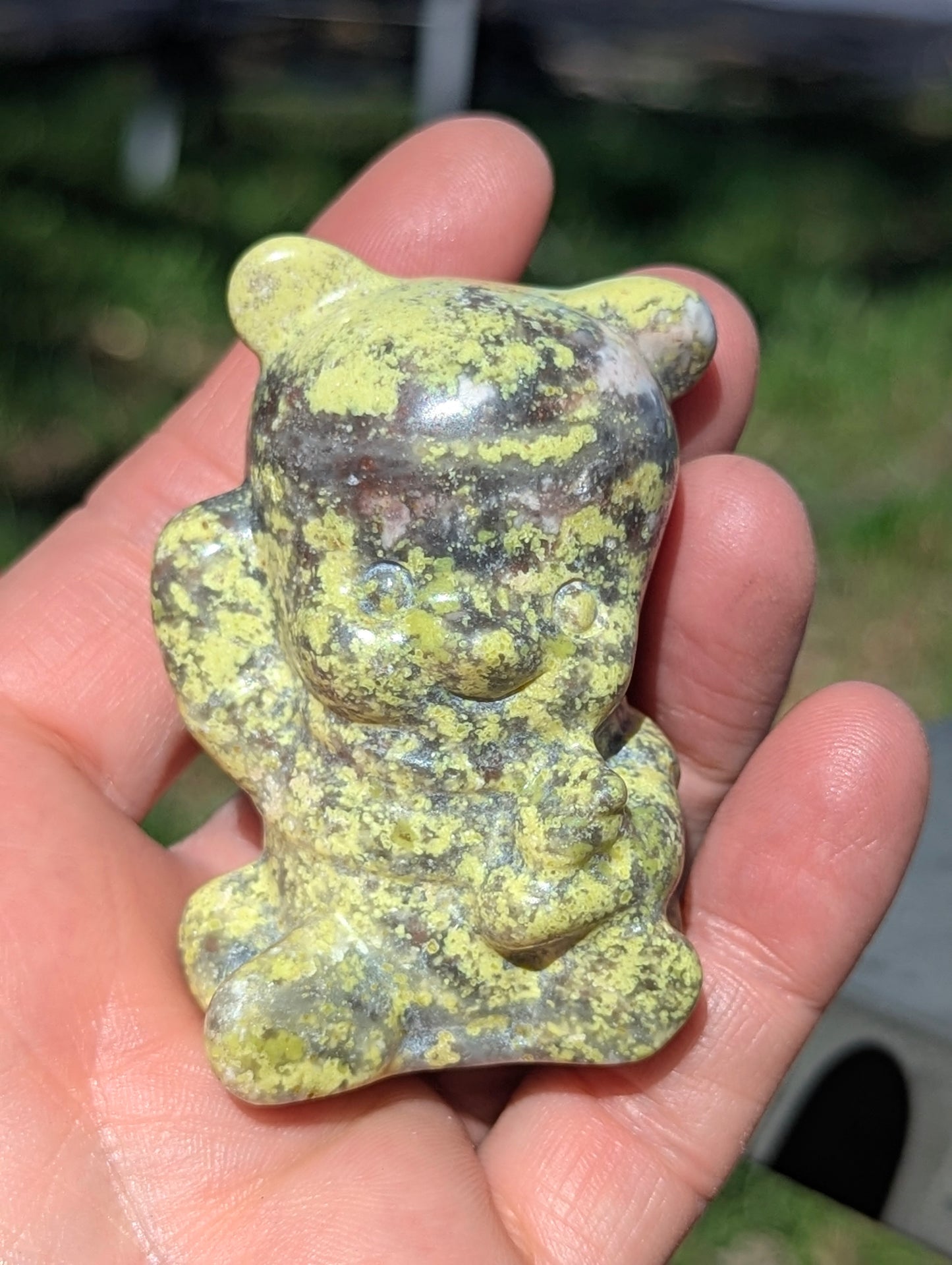 Winnie-the-Pooh Mineral Carvings - 2.5"