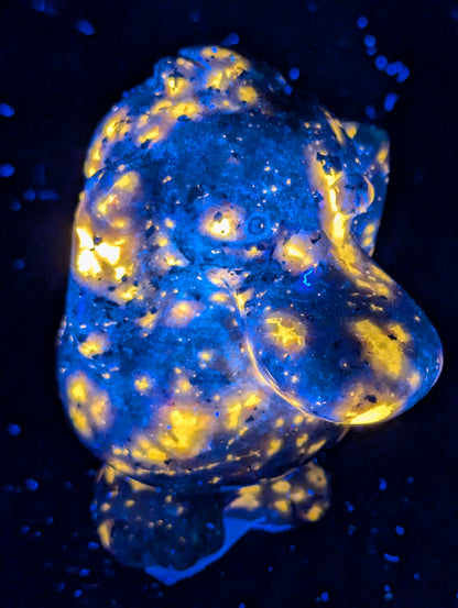 Sculptures inspirées de Pokémon en yooperlite – Figurines en cristal fluorescent UV (5,7–7 cm, 110–295 g)