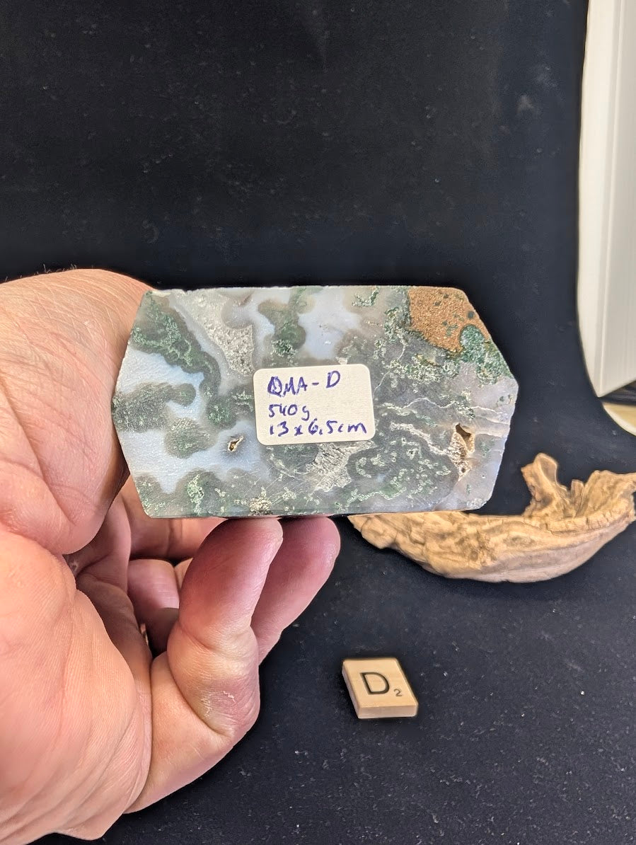 Base view of Variant D confirming 540g weight and 13x6.5cm dimensions.