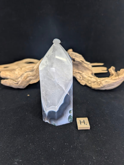 Side view of Variant H highlighting the 6cm broad stature.