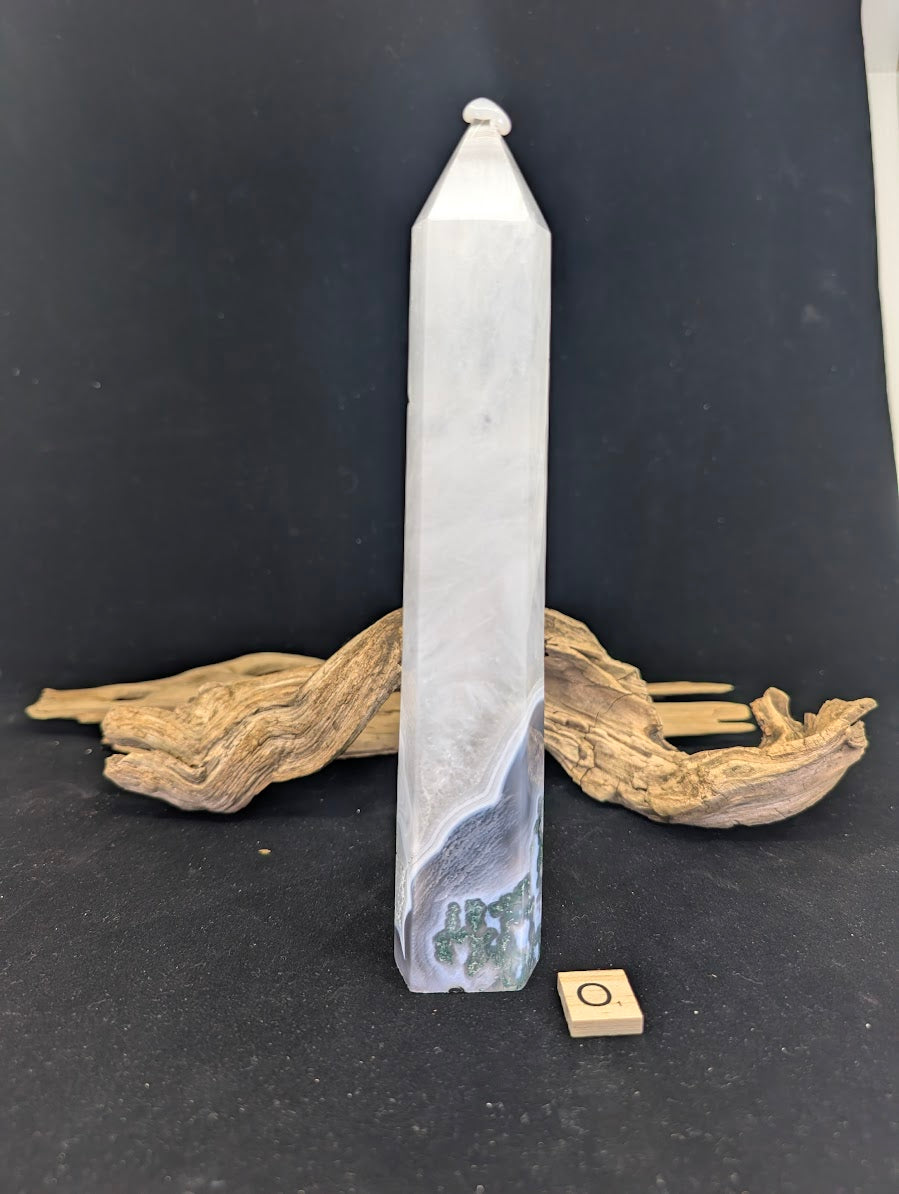 Side view of Variant O showcasing the towering 8.6-inch height.