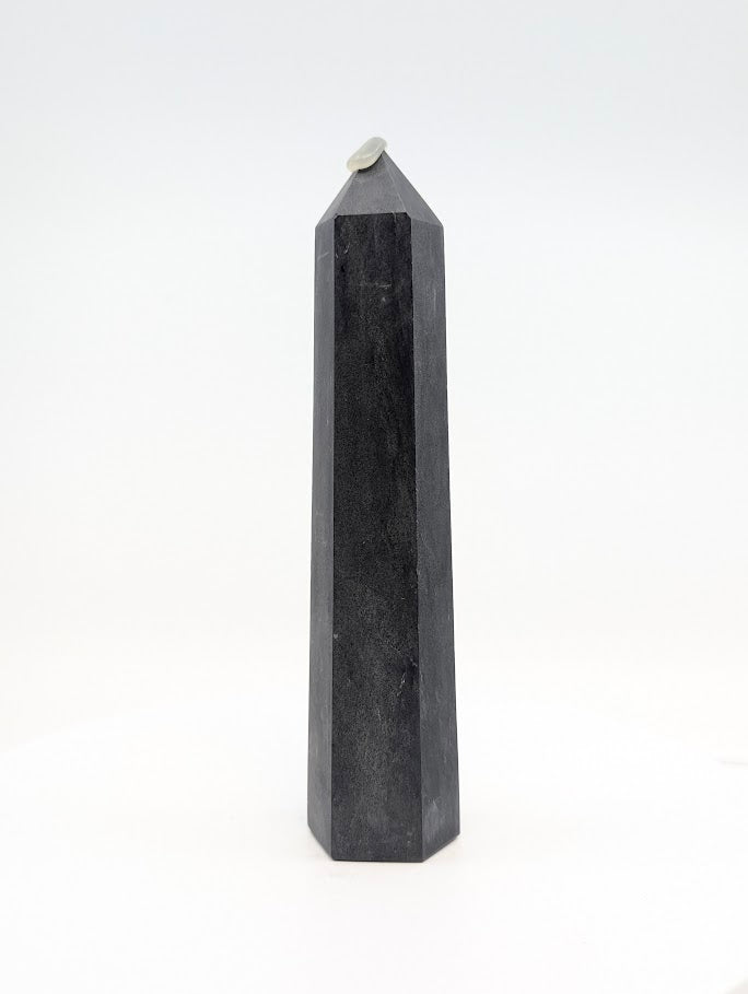 Smooth black Shungite tower from Karelia Russia – 360g carbon mineral