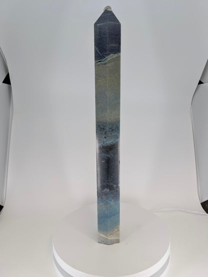 Side angle of Trollite tower displaying gradient from teal to deep indigo