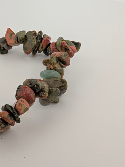 Close-up of Unakite chip bracelet with natural raw look