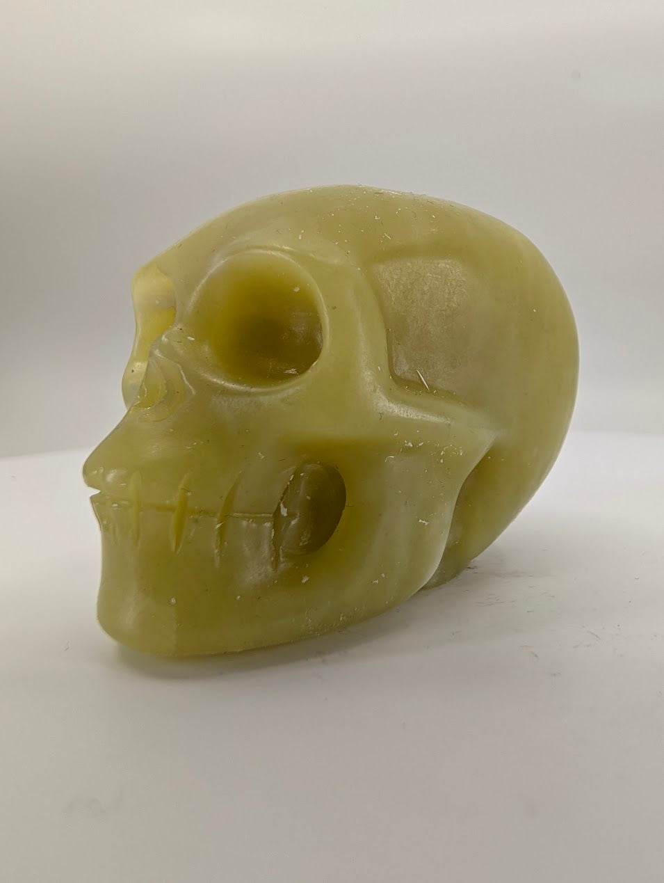 Yellow Jade crystal skull carving – 41mm hand-carved natural stone